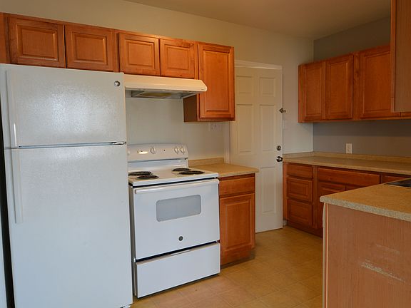 7 Kitchen 3_04142021