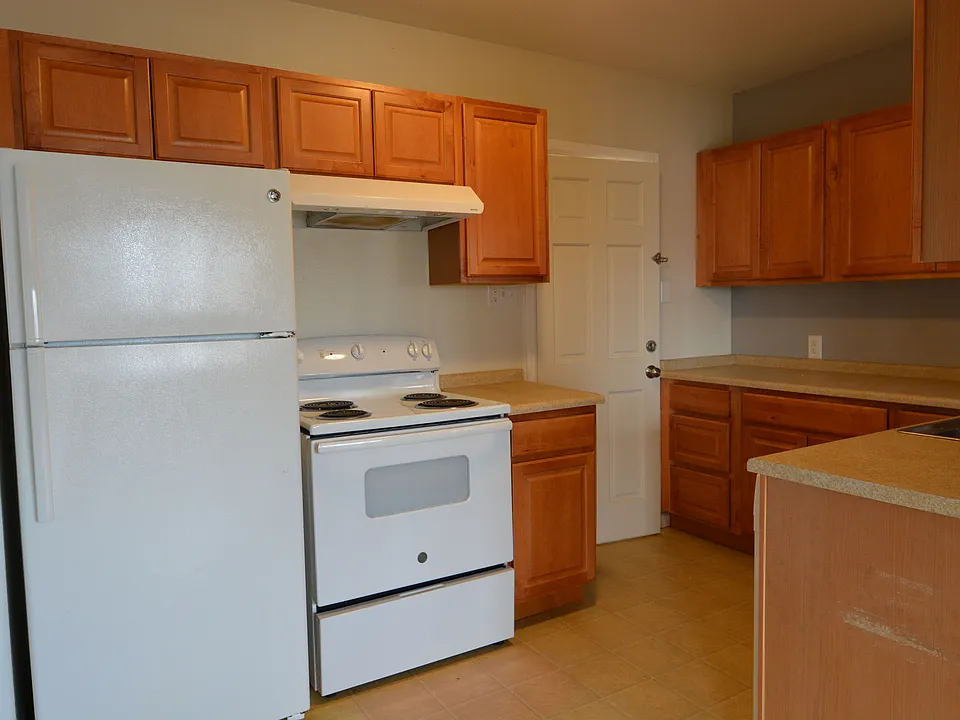 7 Kitchen 3_04142021
