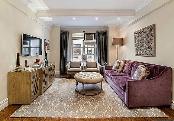 3rd image of 12 W 72nd St APT 3H