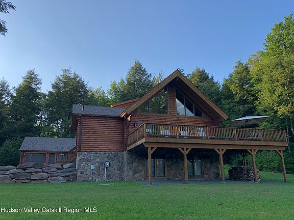 2nd image of 42 N Ridge Extension