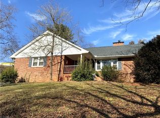 230 W Market St, Elkin, NC 28621