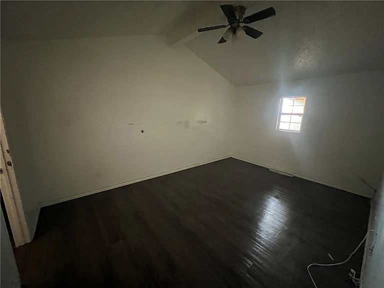 8125 Baylark Dr — Photo 4