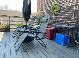 751 S 4th St, Philadelphia, PA 19147