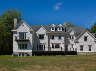 18 Sterling Rd S, Armonk, NY 10504