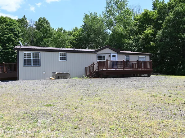 816 Hall Rd, New Milford, PA 18834