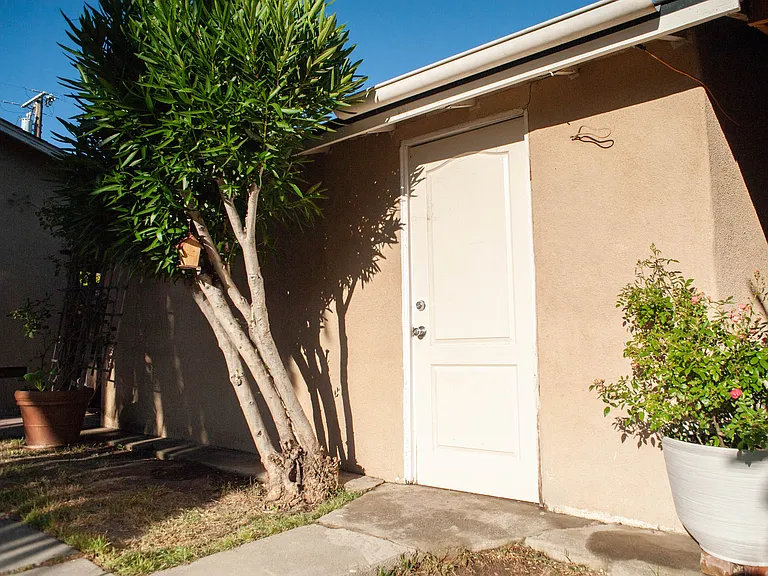 Marian Ln — Photo 19