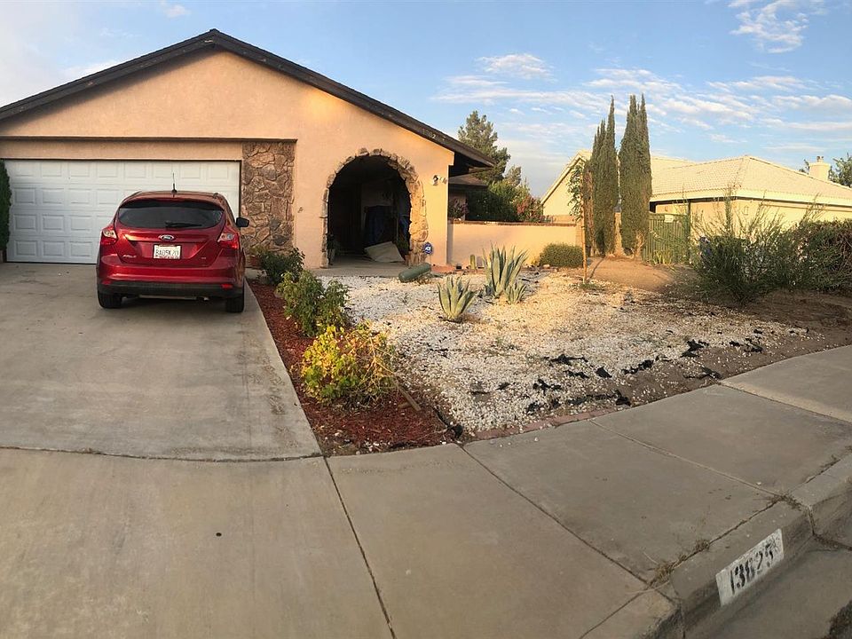 1st image of 13825 Oakmont Dr