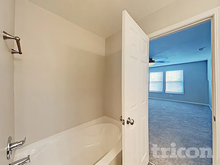 6077 W Jamison Dr — Photo 8