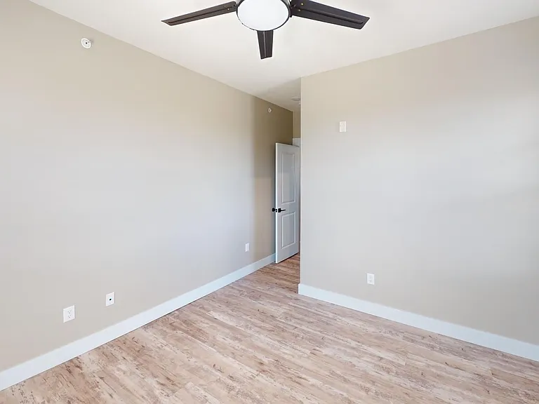 3235 Nyla St — Photo 59
