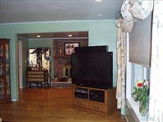 3rd image of 2351 Henry St