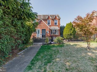 864 Glenn St, Philadelphia, PA 19115