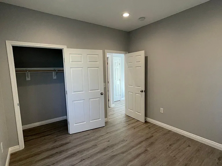 3824 Teak St — Photo 11