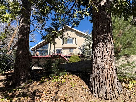 2nd image of 1913 Willow Dr