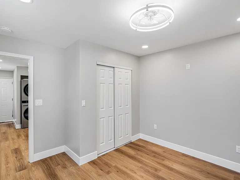 4286 1/2 Marlborough Ave — Photo 11