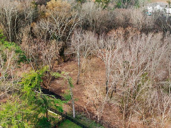 2nd image of 4087 Murfreesboro Rd W