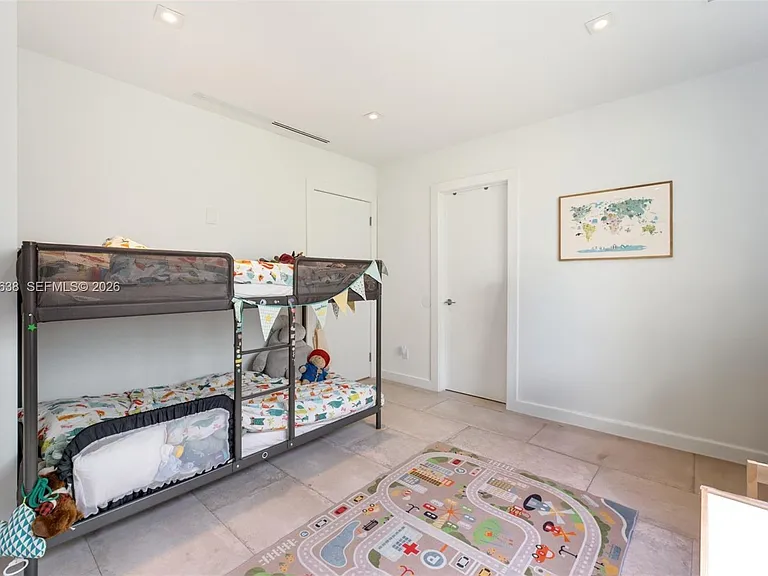 2908 Virginia St #2908 — Photo 12