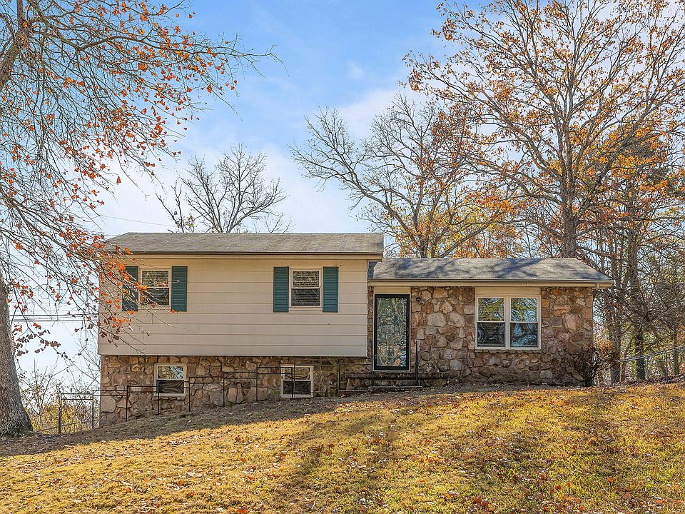 1st image of 2308 Northbrier Ln