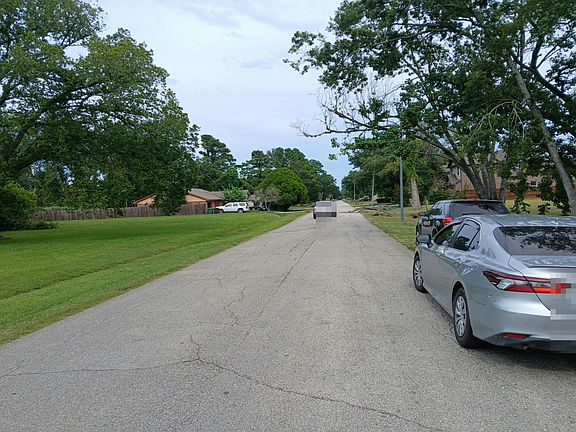 4th image of 3107 Areba St