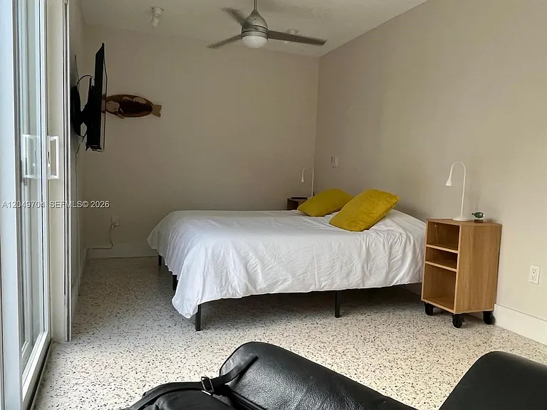 451 SW 24th Rd #2 — Photo 7