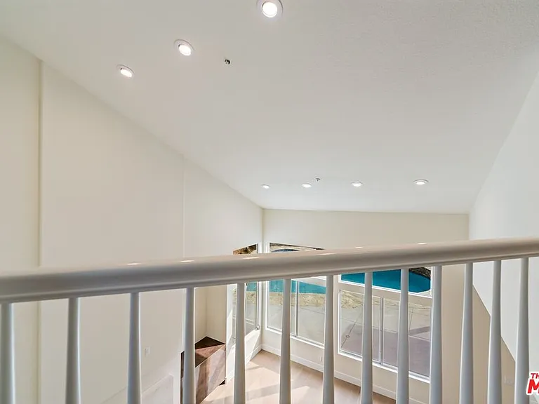 18500 Saint Moritz Dr — Photo 31