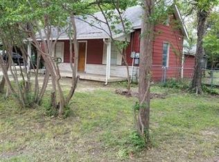 140 W College St, Lewisville, TX 75057