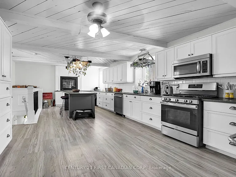 23992 Denfield Rd — Photo 11