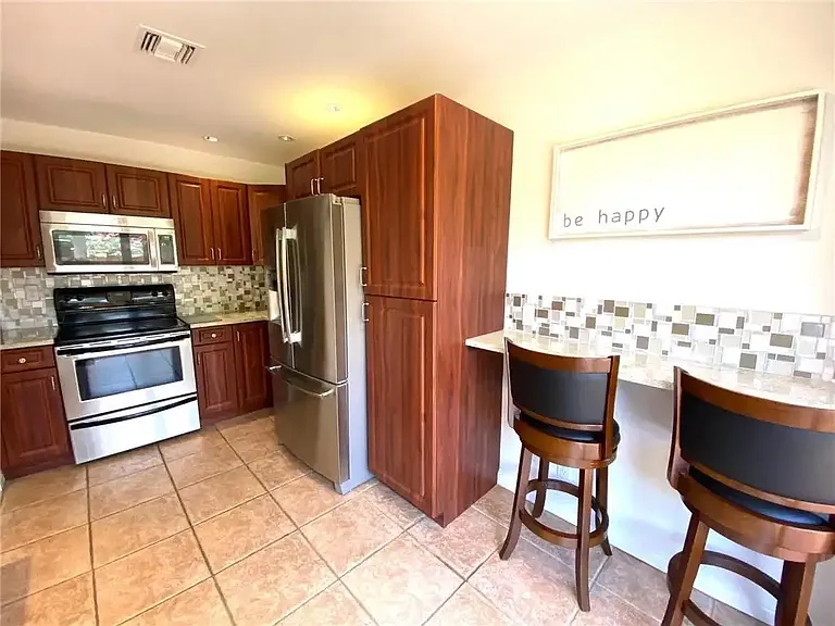 5705 Fox Hollow Dr — Photo 8