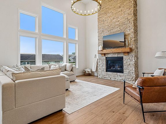 2nd image of 2100 Cormac Ln