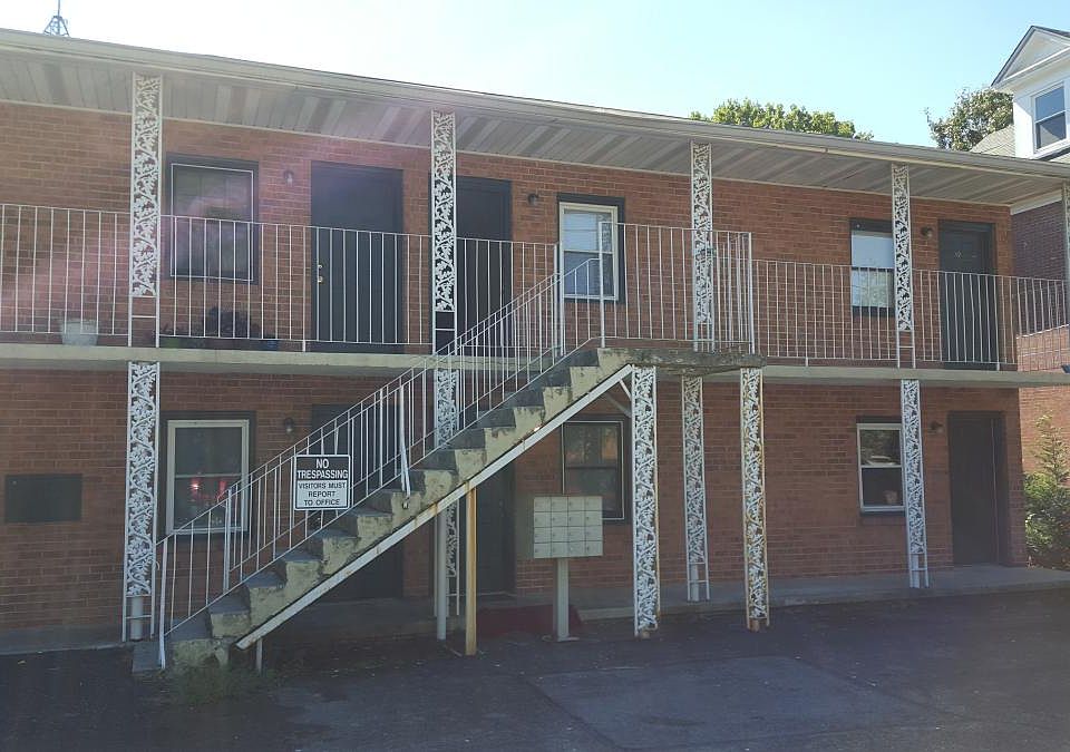 1st image of 370 Highland Ave SW APT 10