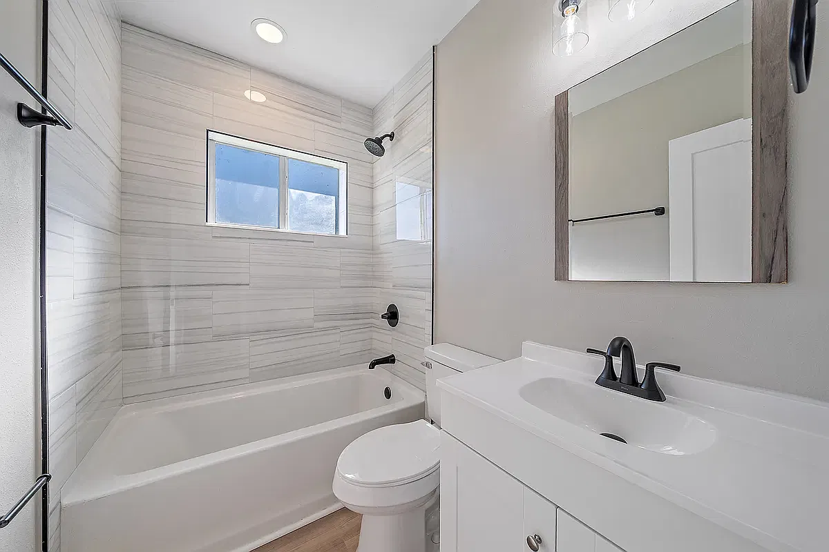 2 bed, 936 sqft, $2,295 — Photo 3