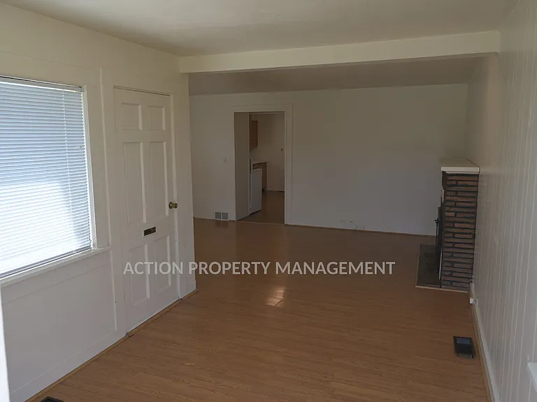 3208 E Mahogany St — Photo 5