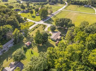 9945 Wager Rd, Springdale, AR 72762