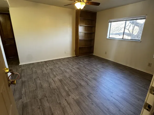 1000 S Welch St APT 104, Denton, TX 76201