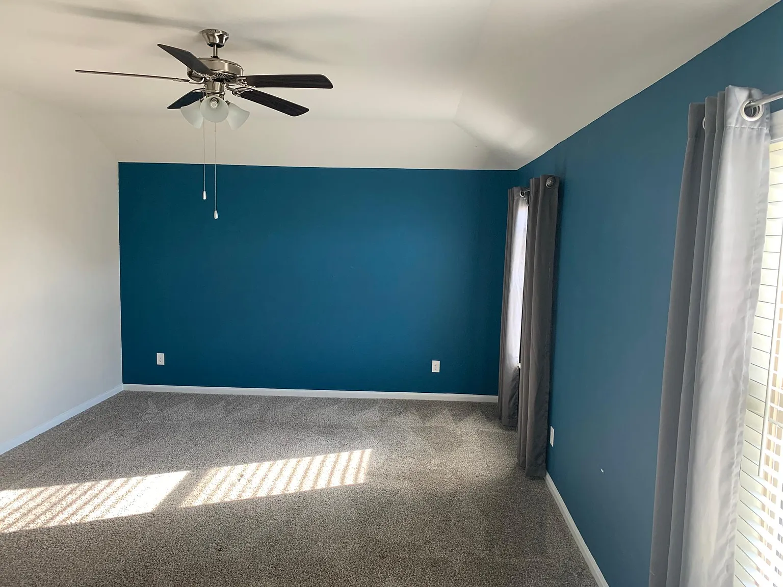 3334 Sumac Dr — Photo 3