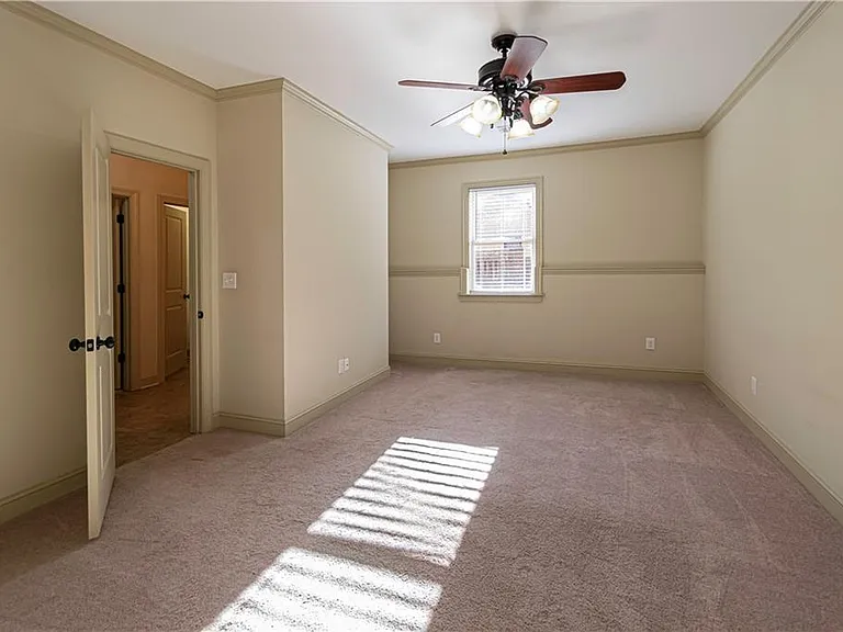 2050 Oak Grove Rd NE — Photo 6