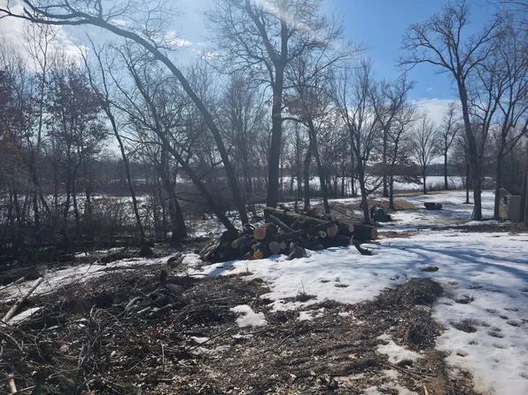 891 Elins Lake Rd SE, Cambridge, MN 55008