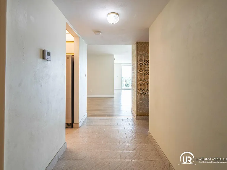 9500 W Bay Harbor Dr #7D — Photo 12