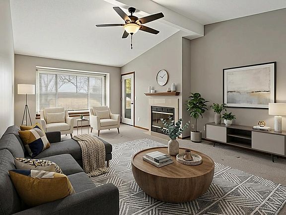 3rd image of 413 Irvine Rd #413