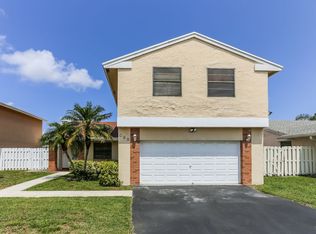 700 Thornridge Ave, Fort Lauderdale, FL 33325