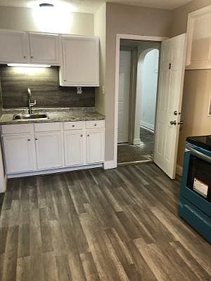 1st image of 104 N Niles St #3