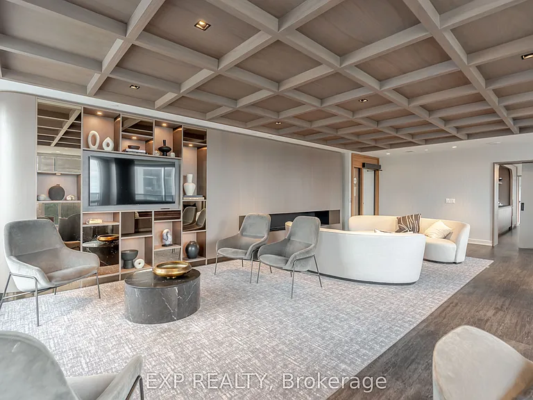 560 Rideau St #407 — Photo 24