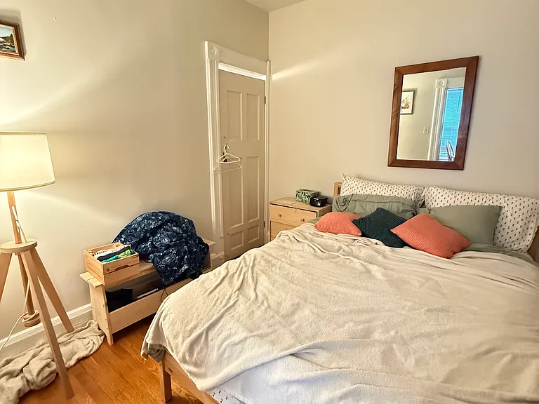 1632 N Claremont Ave #1 — Photo 10
