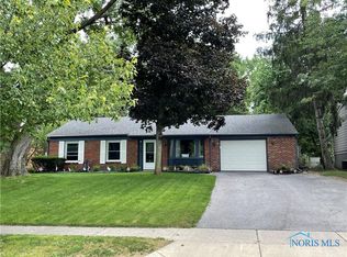 4620 Wickford Dr E, Sylvania, OH 43560