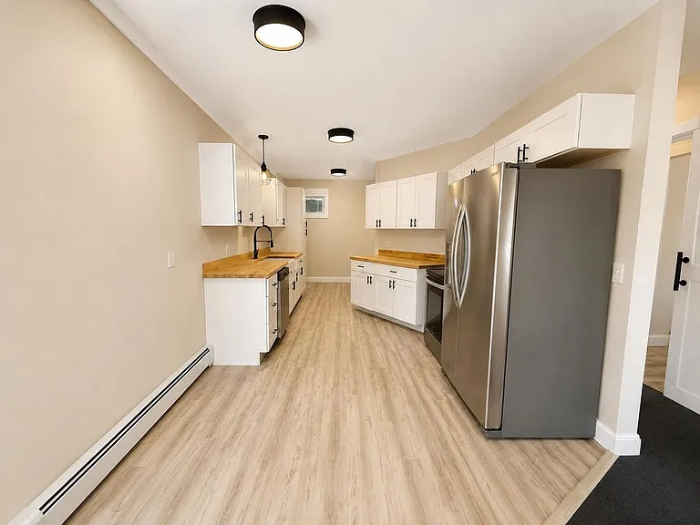 408 Central St #4 — Photo 2