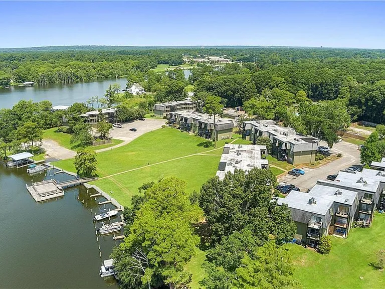 337 Riverbend Dr — Photo 29