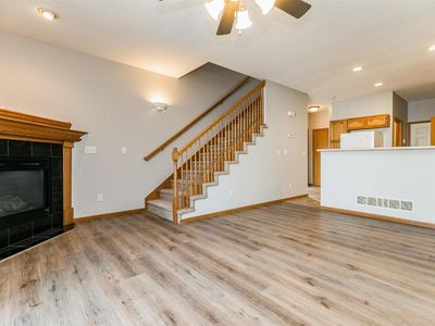 235 38th Street Dr SE APT 6, Cedar Rapids, IA, 52403