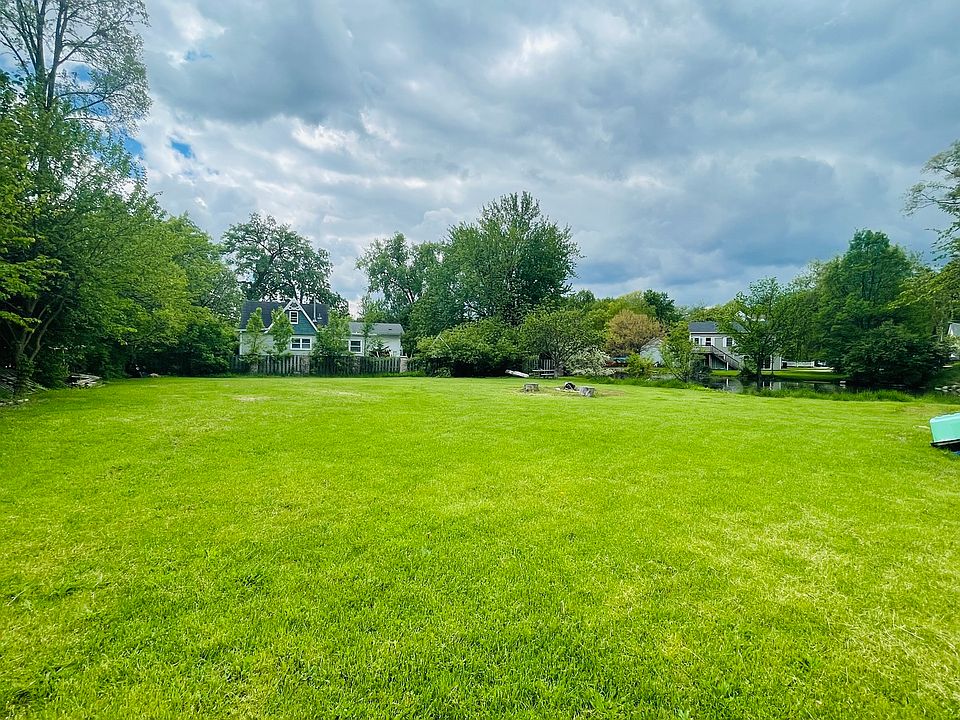 2nd image of 26432 N Willow Ave