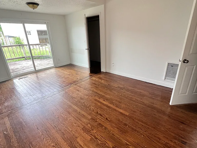 805 Mountain Creek Rd — Photo 6
