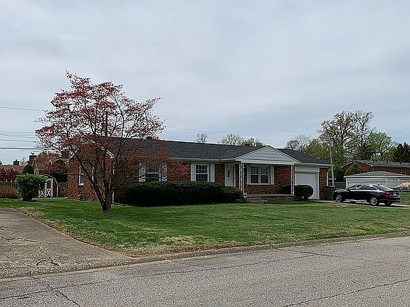 3rd image of 730 Parkway Dr
