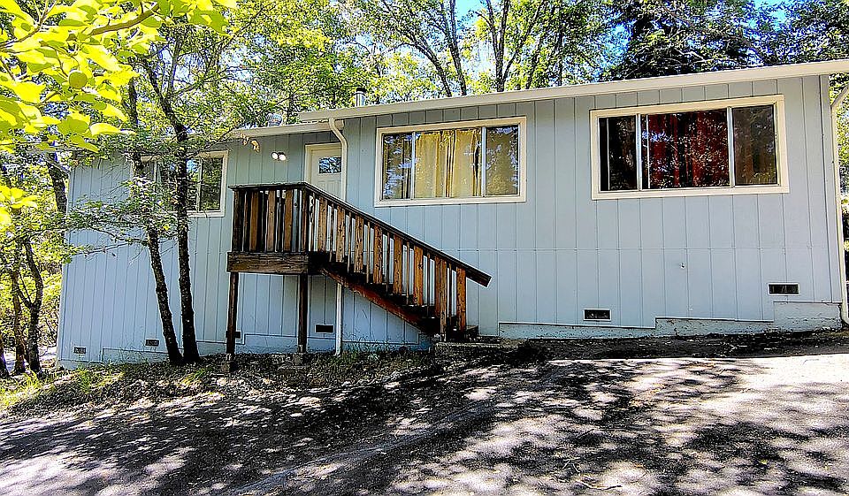 1st image of 1755 Lupine Dr